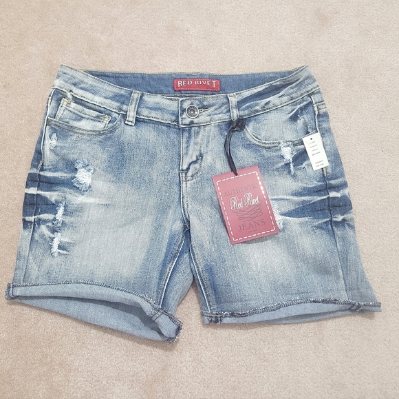 NEW Red Rivet Denim Shorts Cotten Stretch Blend Distressed Woman's Size 5 - Picture 1 of 10